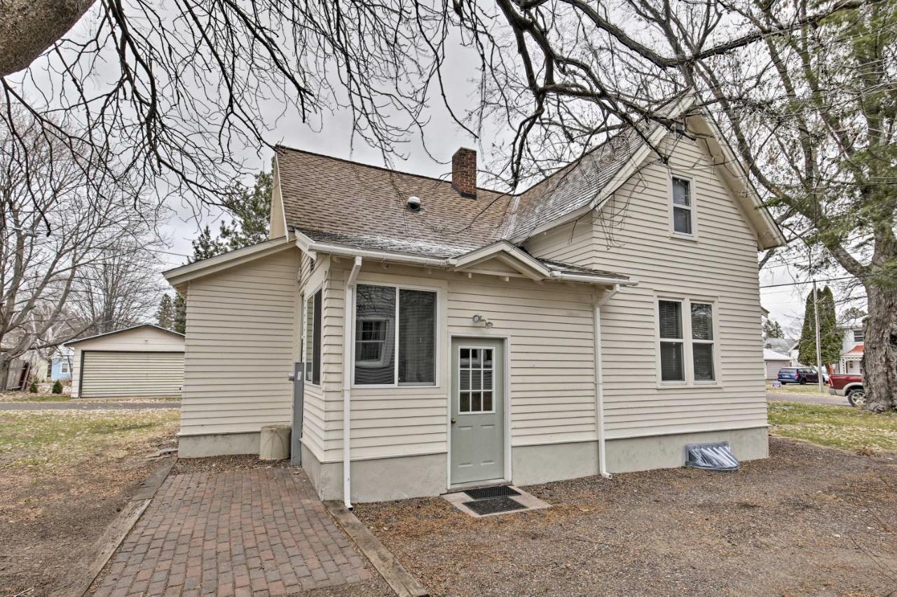 Walk To Lake Superior Ontonagon Home With Fire Pit! Exteriör bild